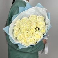 Bouquet of 21 white roses
